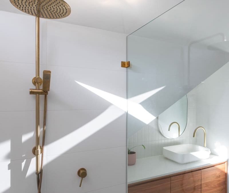 Salle de bain lumineuse